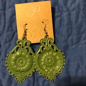 Plunder green earrings - new